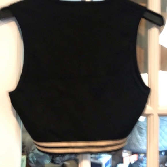 Le Sample crop top - Picture 2 of 3